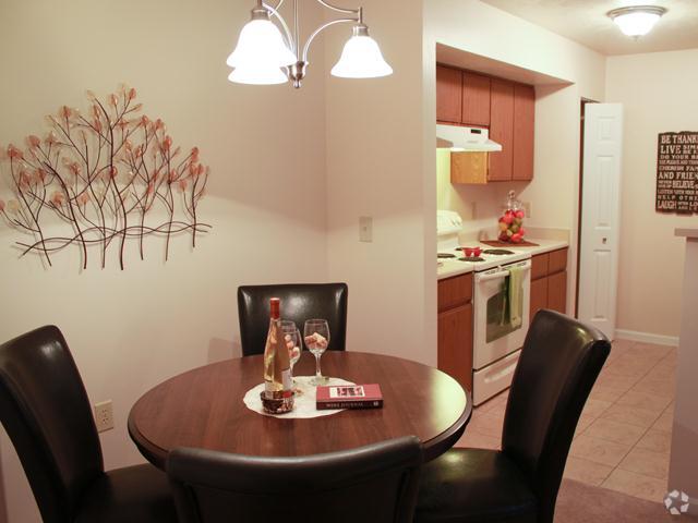 Comedor - Covington Square