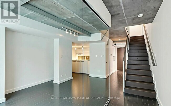 Photo du bâtiment - 55 Stewart St