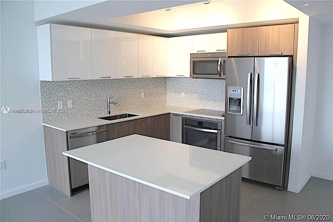 Building Photo - 5252 NW 85th Ave