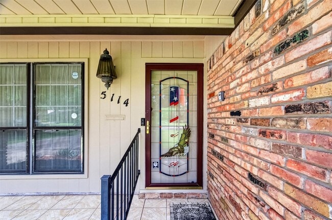 Photo - 5114 Beechnut Street Unit House