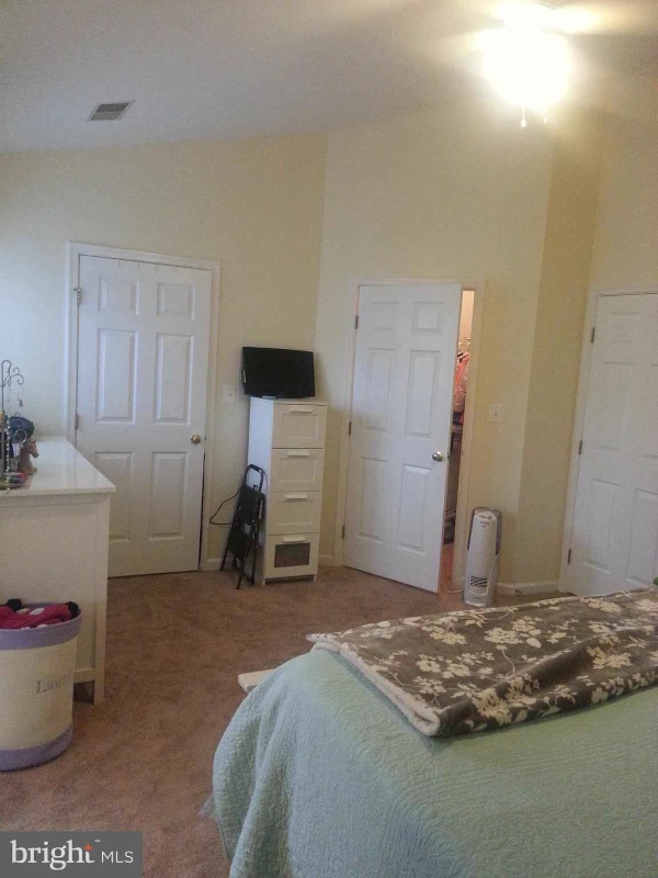 15 Canterbury Square, Alexandria, VA 22304 Condo for Rent in Alexandria, VA