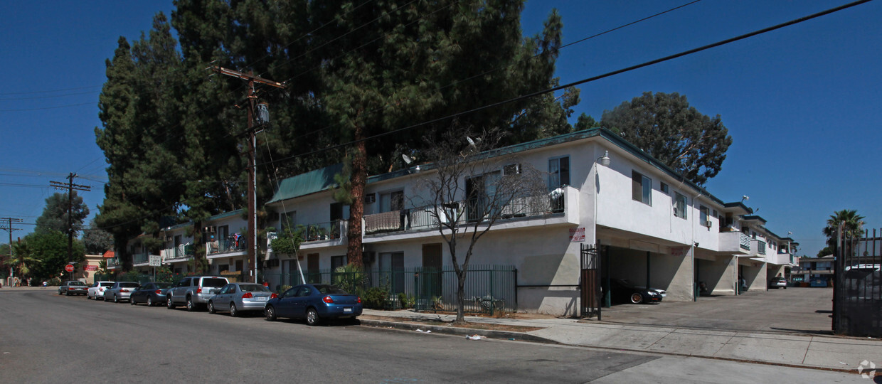 Building Photo - Parthenia Apartments