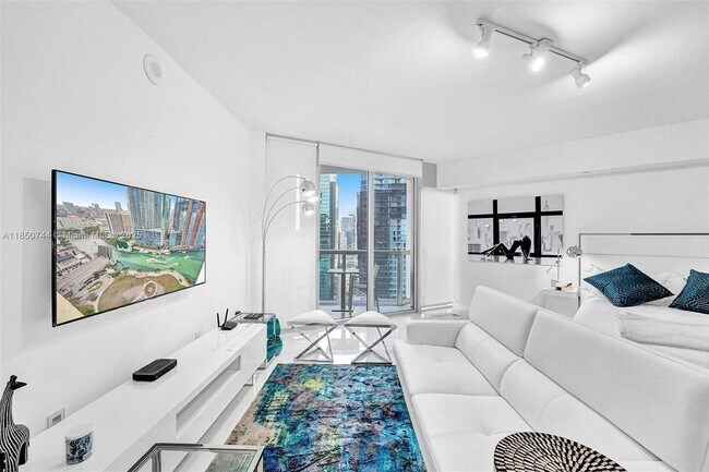 Foto del edificio - 475 Brickell Ave