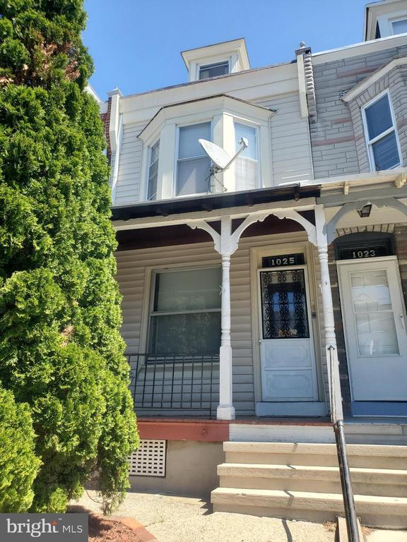 Primary Photo - 1025 Mulberry St