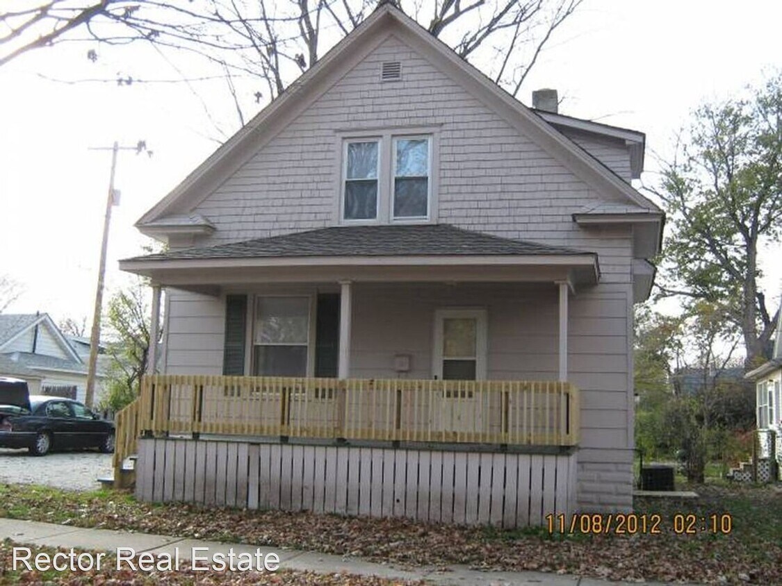 Foto principal - 3 br, 1 bath House - 605 N. Prairie St.