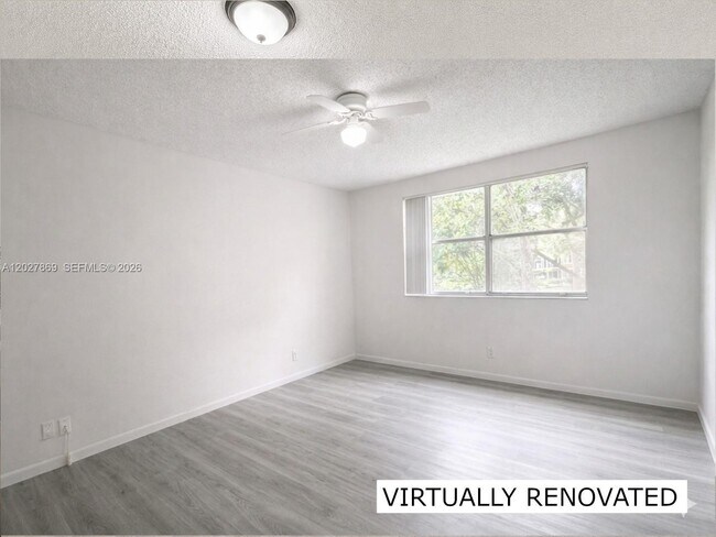 Building Photo - 8761 Wiles Rd