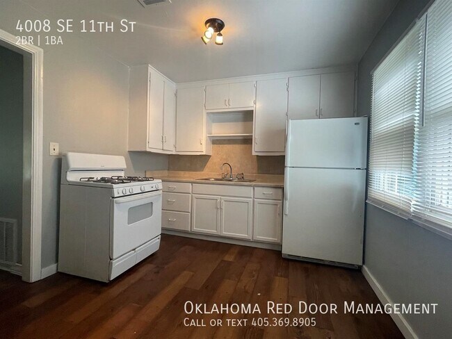Foto del edificio - 4008 SE 11th St