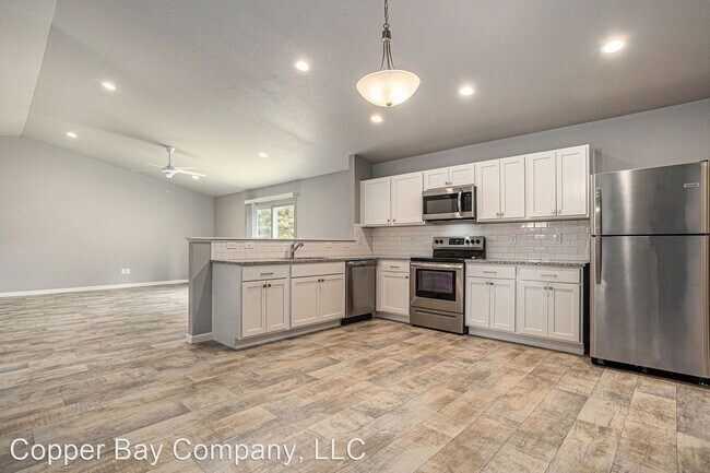 Building Photo - 4 br, 2 bath House - 3053 N. Sedge Wren Dr...