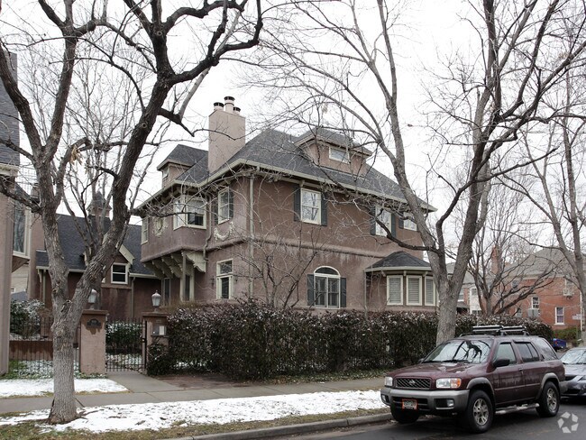 Primary Photo - 999 Emerson St