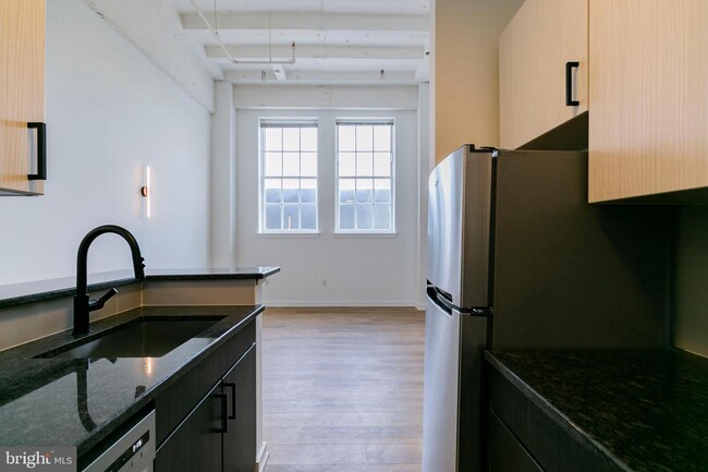 Building Photo - 109 W Wildey St