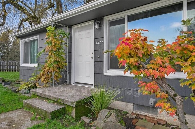 Building Photo - 7405 NE Jonesmore St