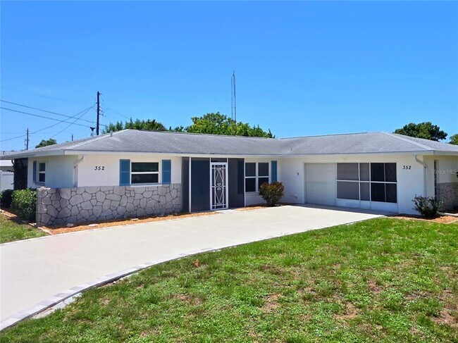 Building Photo - 352 Pine Tree Rd