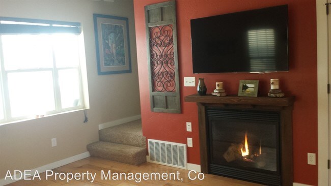 Building Photo - 3 br, 2.5 bath House - 2337 S. 3rd St W. #2