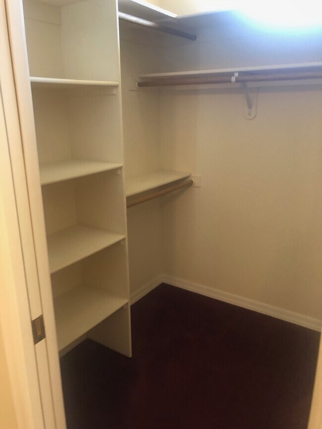 Foto del edificio - 2445 Cliff Rose Way