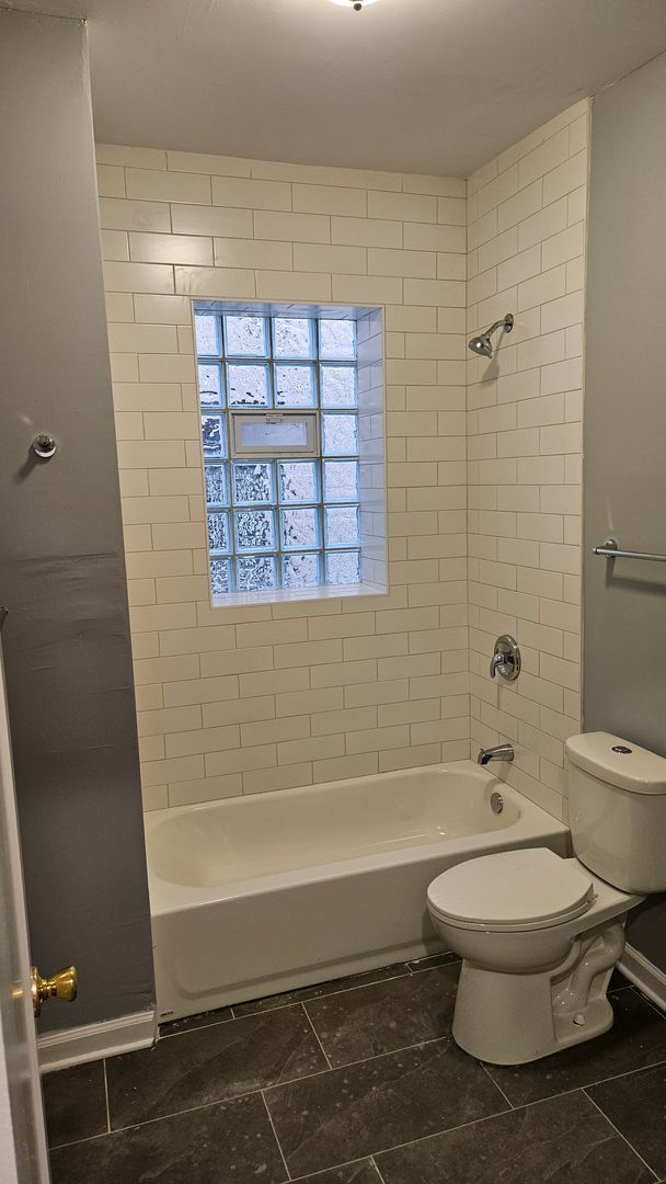 Foto del edificio - 4730 N St Louis Ave