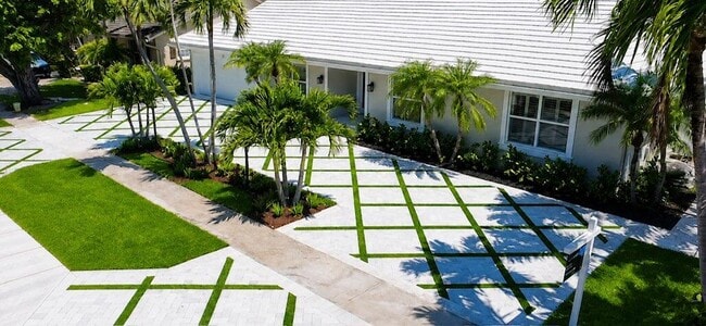 Building Photo - 885 Nafa Dr