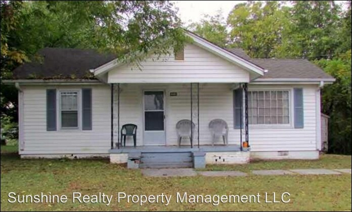 Primary Photo - 434 N Logan St