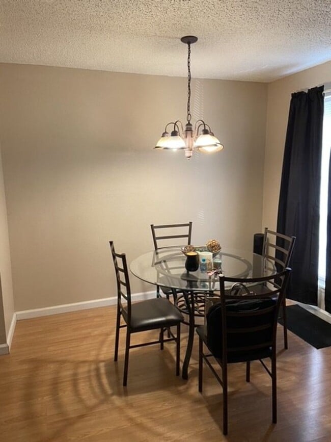 Building Photo - 3030 Congress Blvd