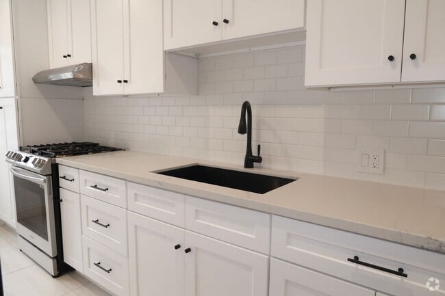 Building Photo - 5553 Fulcher, 2