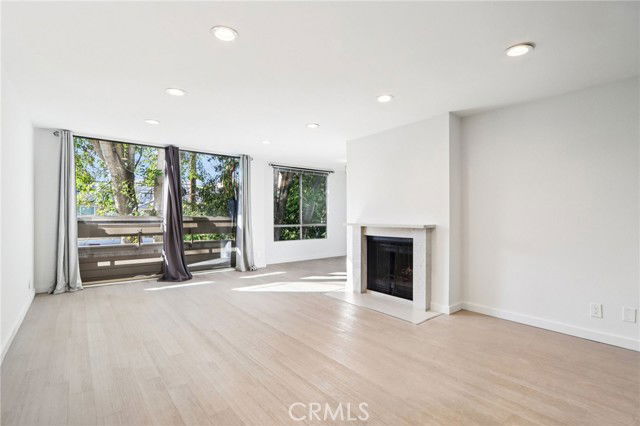 Foto del edificio - 403 N Oakhurst Dr