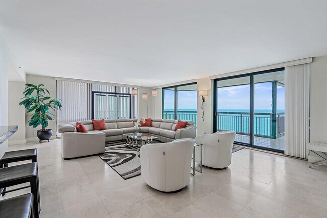 Foto del edificio - 5380 N Ocean Dr