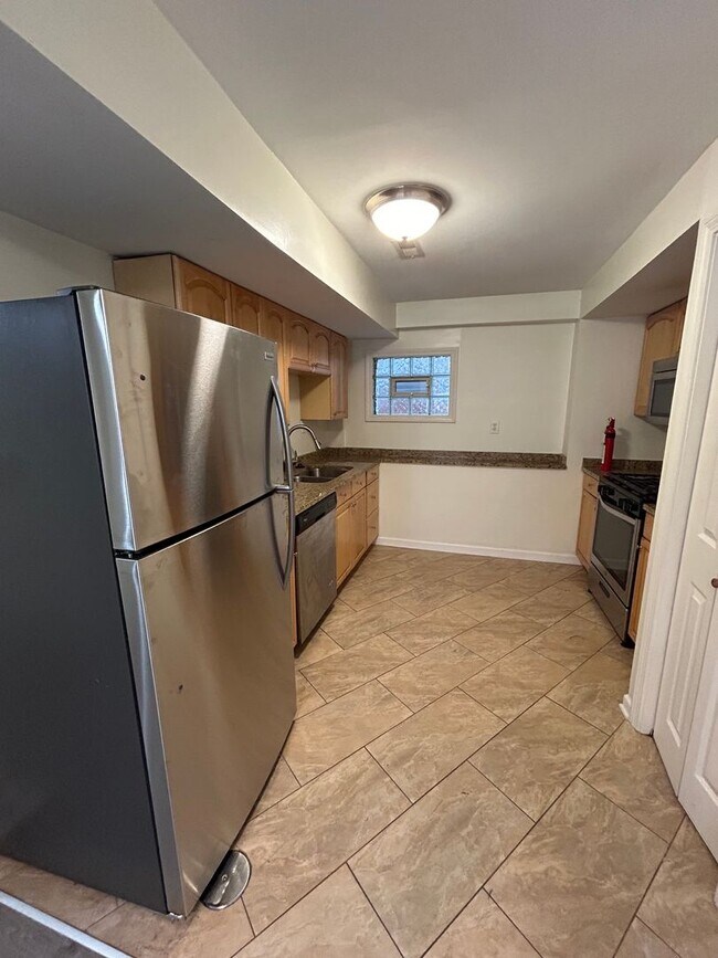 Foto del edificio - Noble Square – 2 Bed / 1 Bath - Central A/...
