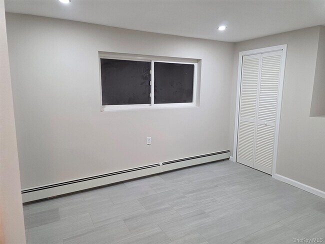 Foto del edificio - 8 Holly Ct