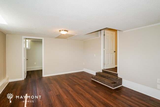 Building Photo - 4873 Everest Dr