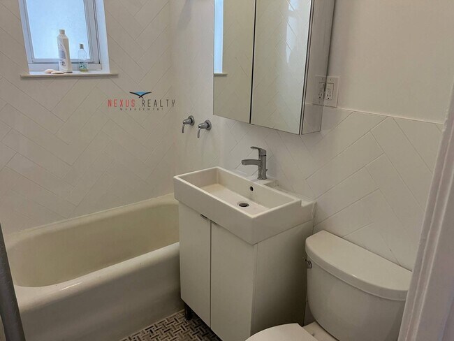Foto del edificio - 25-47-47 33rd St