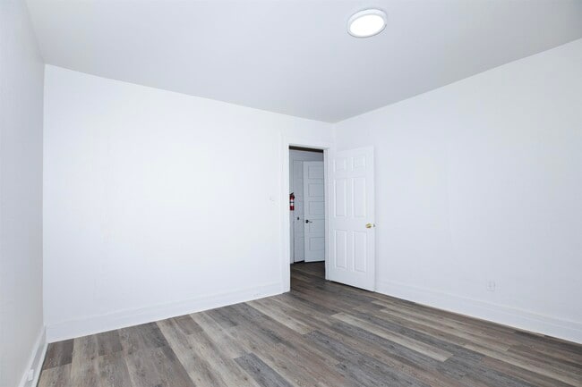 Foto del edificio - 773 Anderson Ave