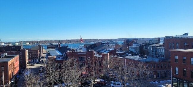 EAST FACING VIEWS - 99 Silver St