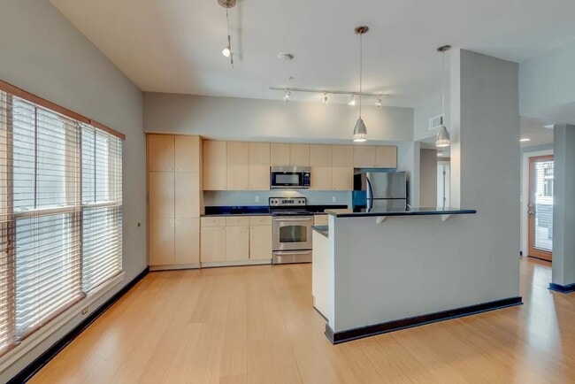 Photo - 807 18th Ave S Apartment