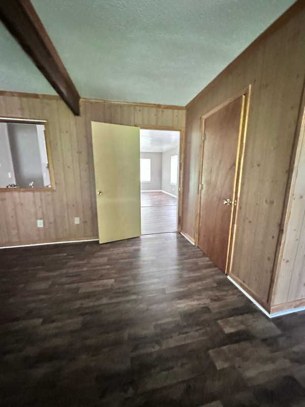 Building Photo - 3066 Tyler Rd