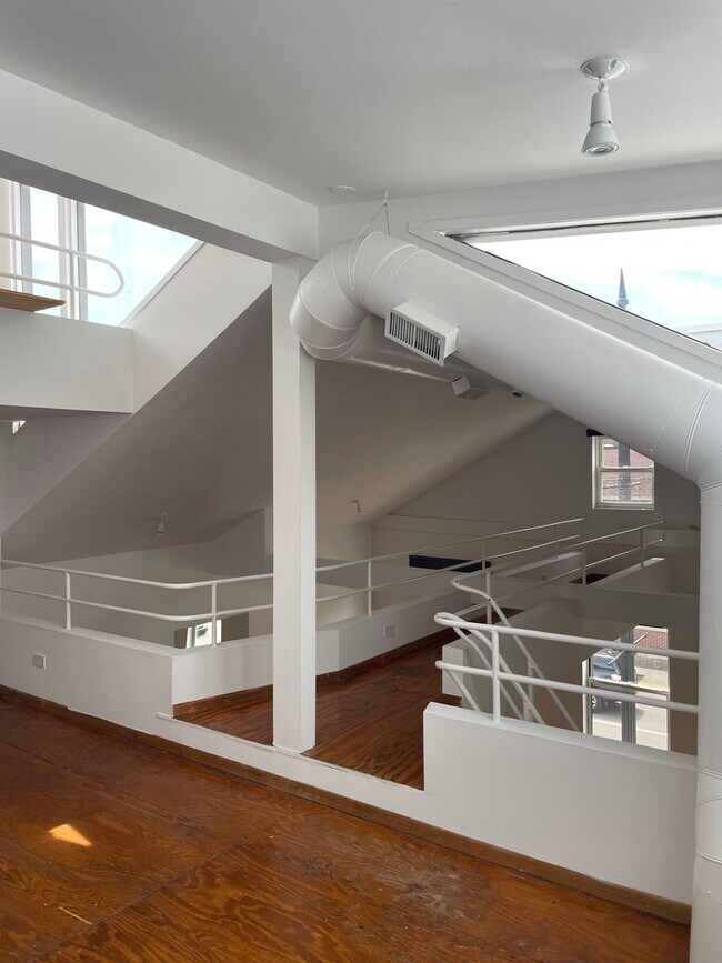 Building Photo - 1745 S Halsted St