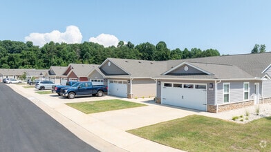Building Photo - Redwood Hickory