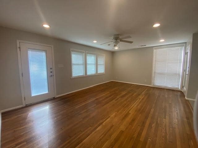 Building Photo - 5205 Knight Cir