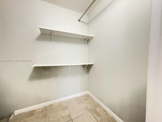 Foto del edificio - 95 NE 41st St