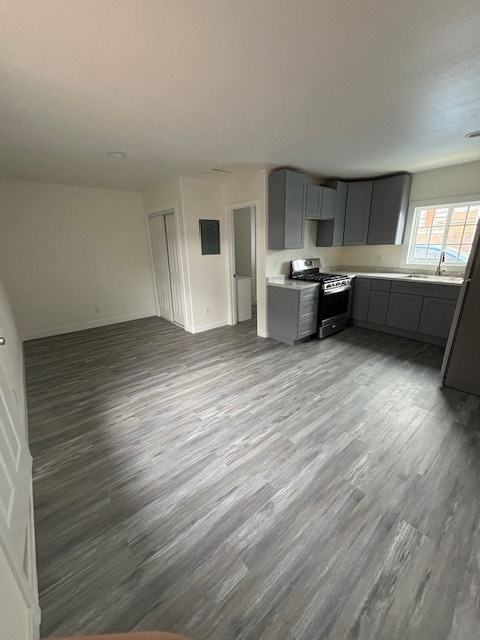 Foto del edificio - 10428 Somerset Blvd
