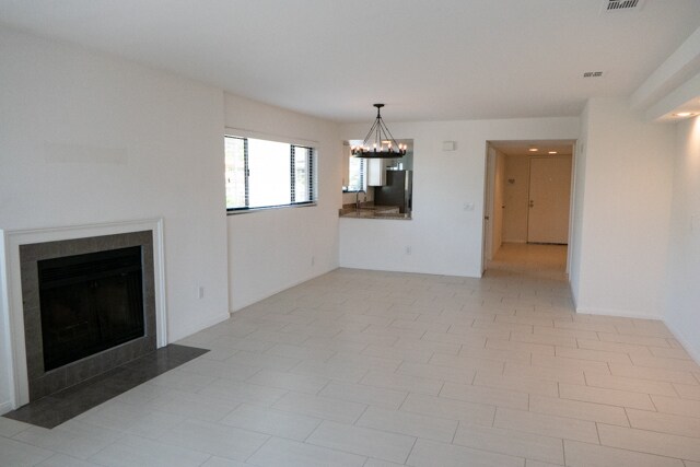 Living Room _ Fireplace - 1115 Pearl St