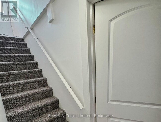 Building Photo - 350 Braidwood Ave