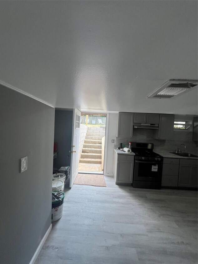 Foto principal - 182 Alkier St