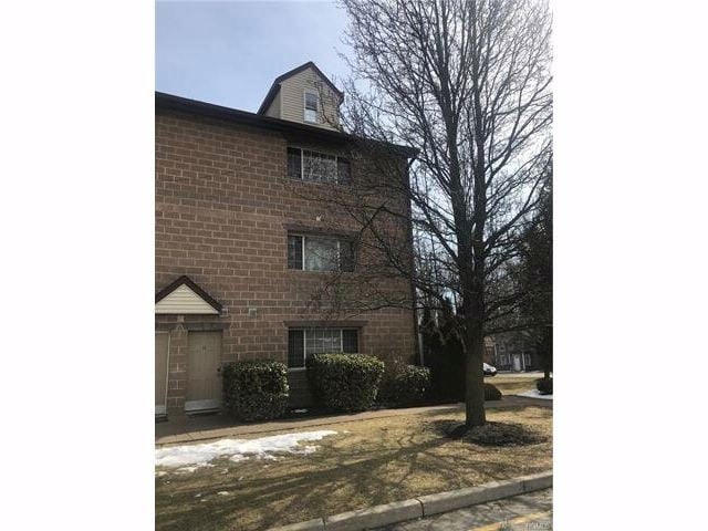 Building Photo - 15 Klint Ct