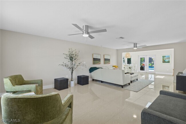 Foto del edificio - 482 Tradewinds Ave