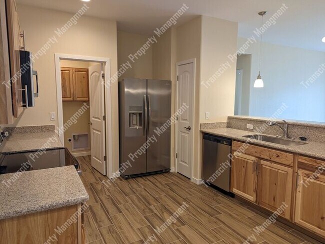 Foto del edificio - Brand New 4 Bedrooms 2 bathrooms in Arizon...