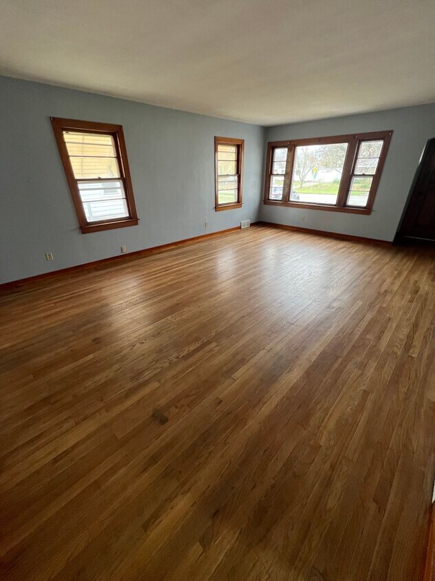 Foto principal - Spacious 2 bedroom home!