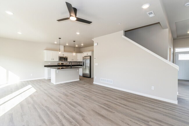 Building Photo - 2230 Eversull Ln