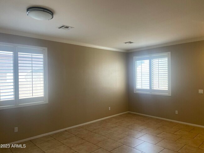 Building Photo - 21275 N 92nd Ln
