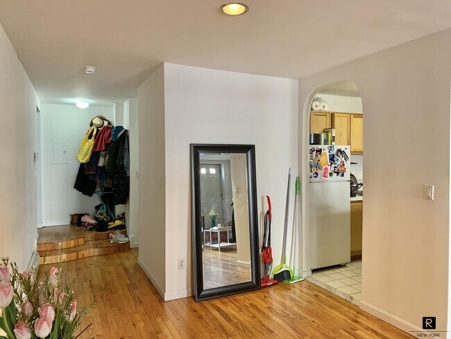 Building Photo - 725 Fulton Street