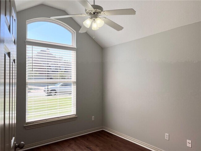 Foto del edificio - 3946 Orleans Ave