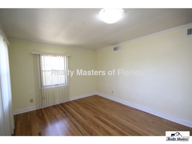 Foto del edificio - 1003 E Fisher St